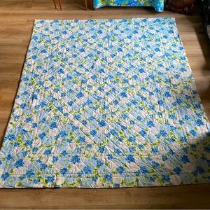 Vintage Quilt handmade blue floral quilt full / double size